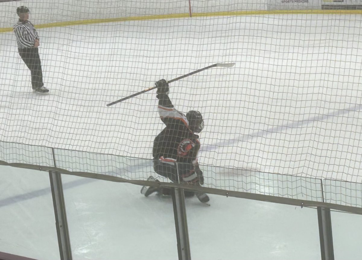 Latrobe Ice Cats Start Season out With a Bang in Shootout winner.