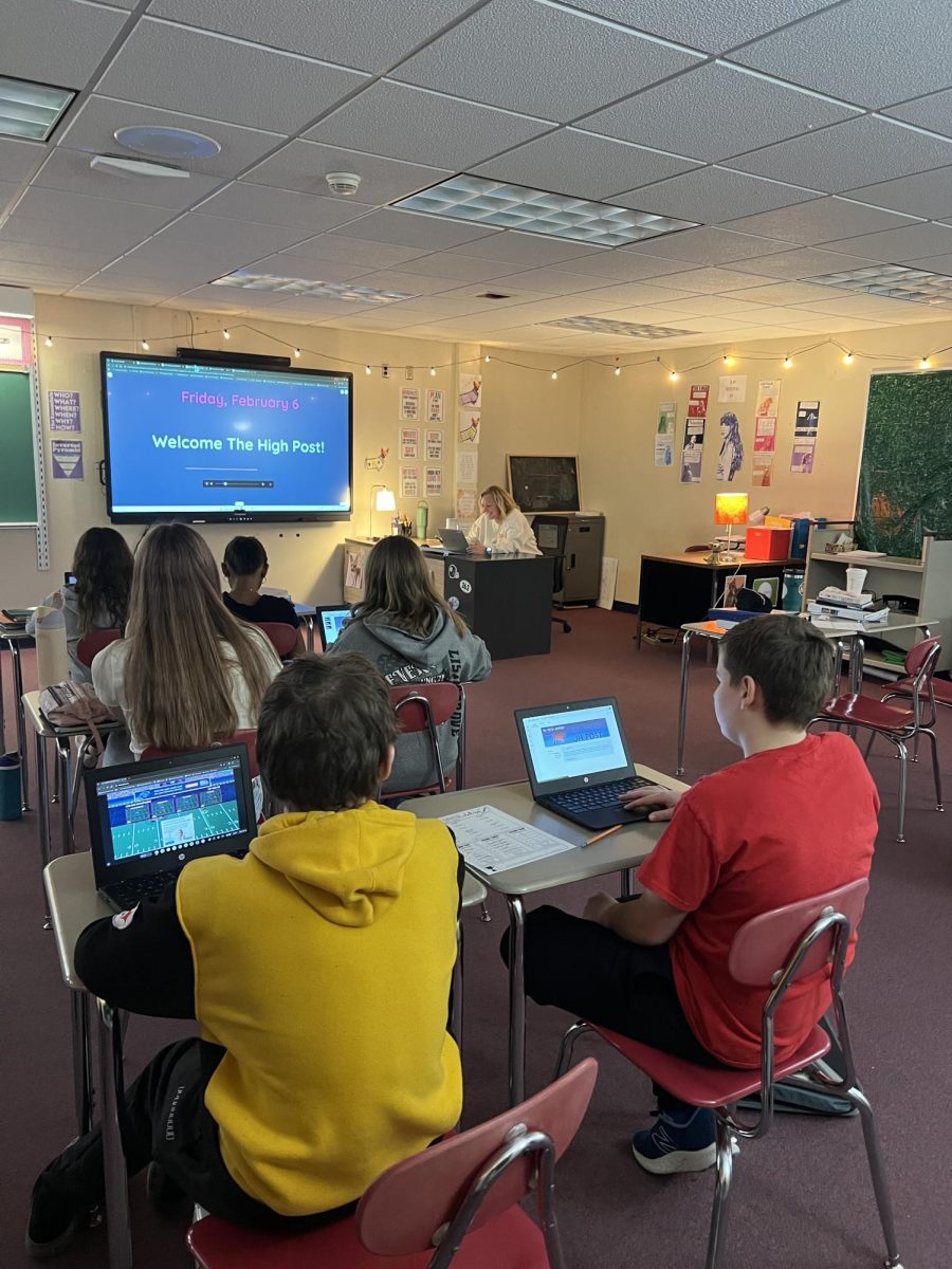A look into The JH Post classroom.
